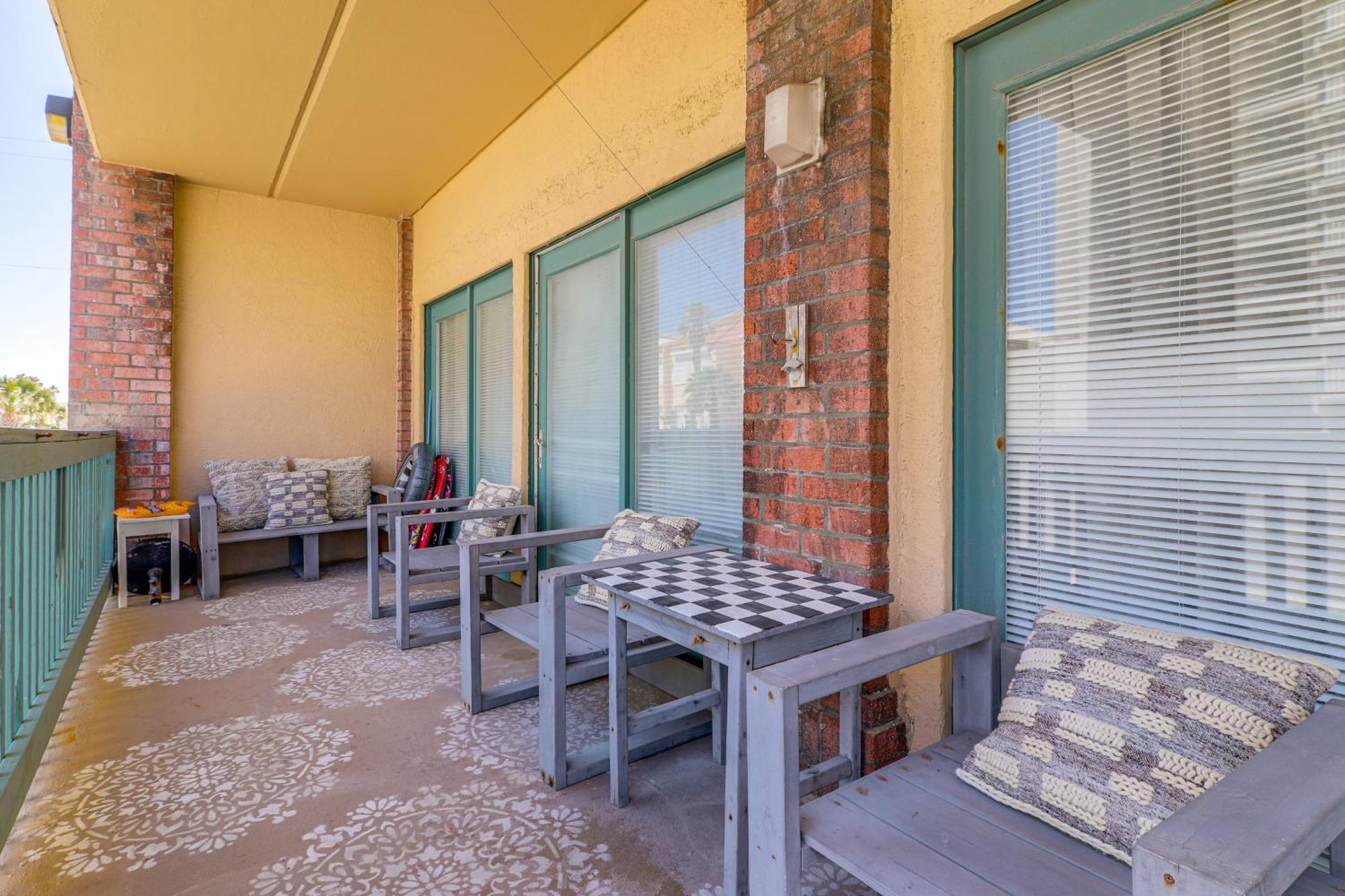 Luxe South Padre Condo With Pool - Walk To Beach! South Padre Island Exterior photo