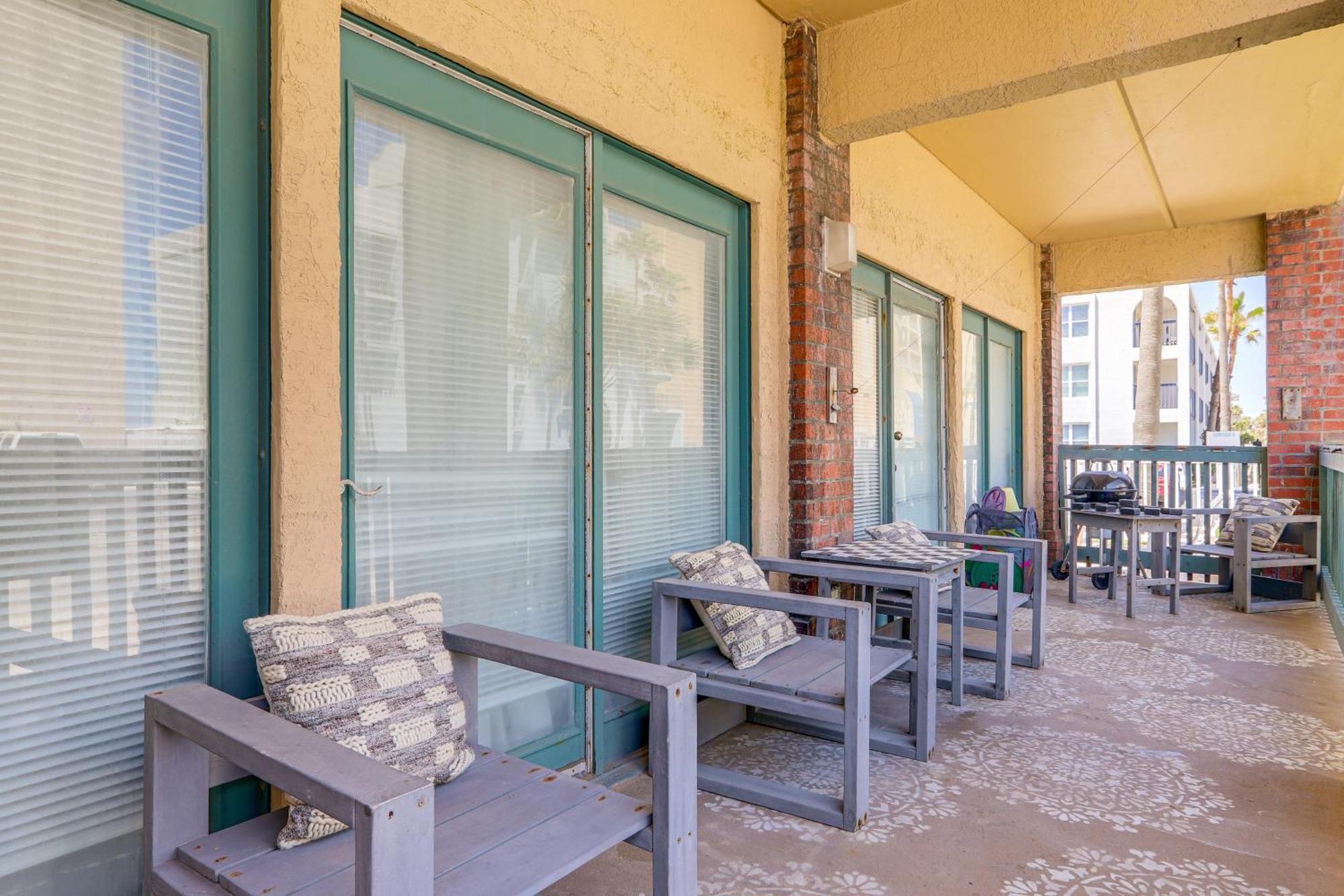 Luxe South Padre Condo With Pool - Walk To Beach! South Padre Island Exterior photo